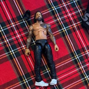 Jimmy uso legs are loose